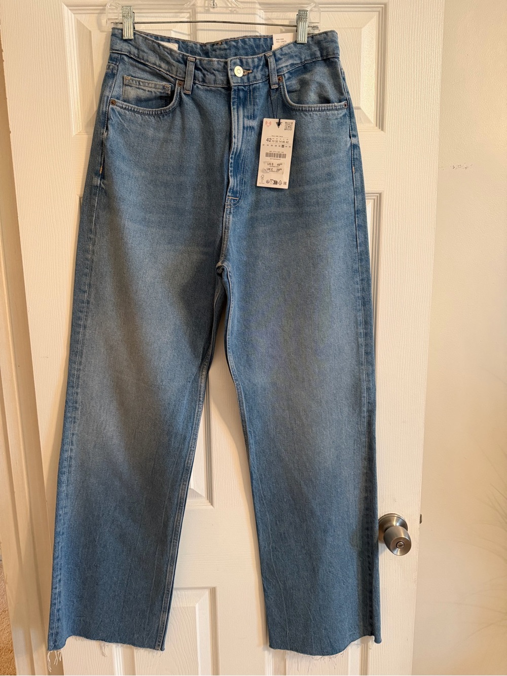 women’s  Denim Jeans in Light Blue Wash